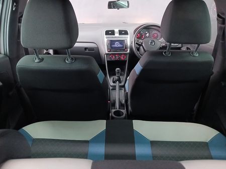 2021-Volkswagen-Polo-Vivo-14-Mswenko-5-dr_5
