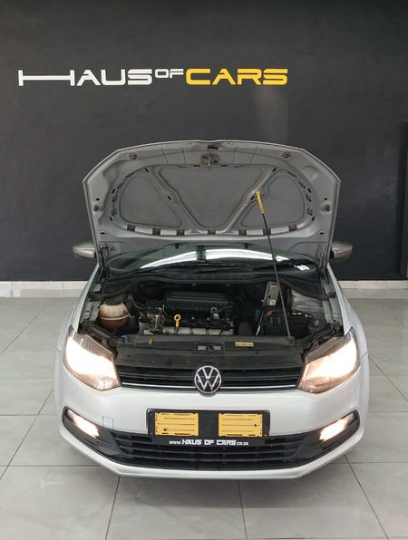 2021-Volkswagen-Polo-Vivo-14-Mswenko-5-dr_8