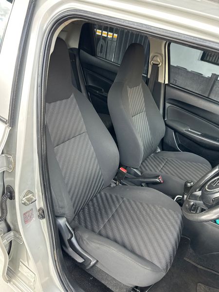 2019-Suzuki-Swift-12-GA-Manual_10