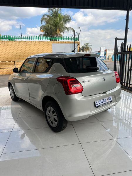 2019-Suzuki-Swift-12-GA-Manual_3