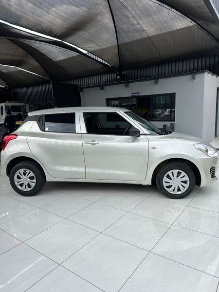 2019-Suzuki-Swift-12-GA-Manual_6