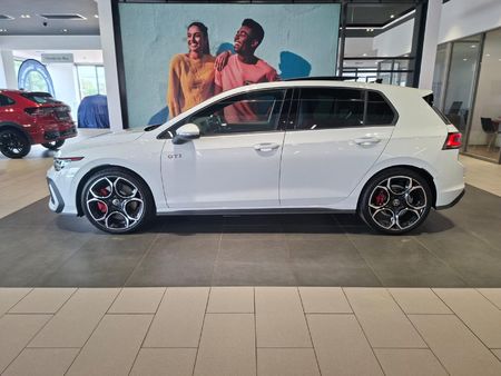 2026-Volkswagen-Golf-8-GTI-20-TSI-DSG_1