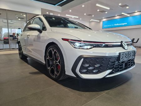 2026-Volkswagen-Golf-8-GTI-20-TSI-DSG_6