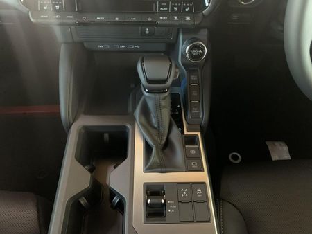 2026-Toyota-Land-Cruiser-Prado-TX-28GD-Auto_10