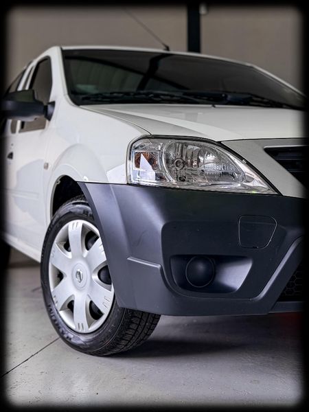 2024-Nissan-NP200-16-AC-Safety-Pack_2