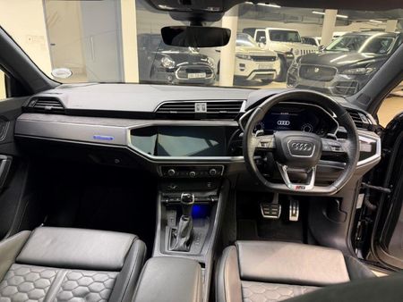 2021-Audi-RSQ3-Sportback-25-TFSI_12