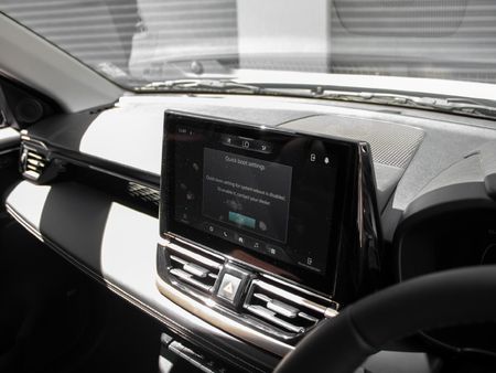 2026-Suzuki-Across-15-GL-Mild-Hybrid_11