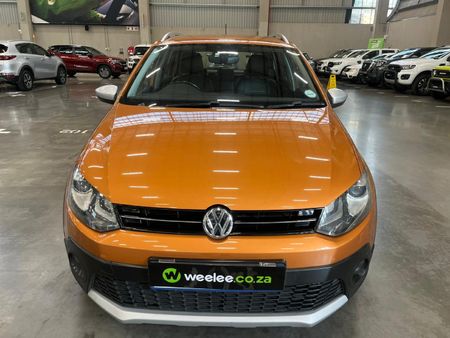 2016-Volkswagen-Polo-Cross-12-TSI_7