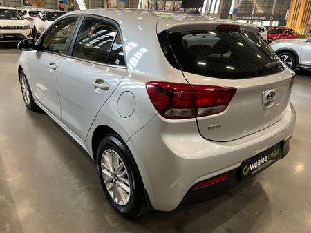 2017-Kia-Rio-14-EX-5-dr-Auto_4