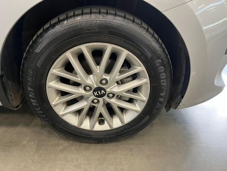2017-Kia-Rio-14-EX-5-dr-Auto_8
