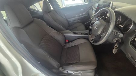 2023-Toyota-C-HR-C-HR-12T-PLUS-CVT_18
