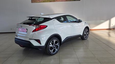 2023-Toyota-C-HR-C-HR-12T-PLUS-CVT_3