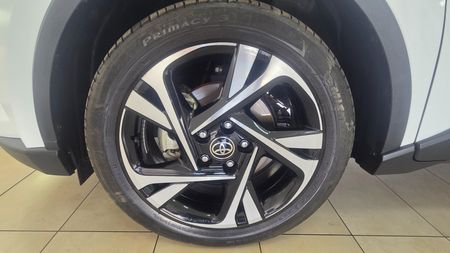 2023-Toyota-C-HR-C-HR-12T-PLUS-CVT_5