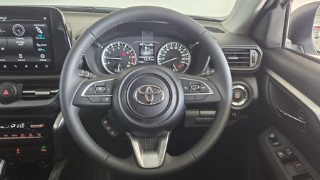 2026-Toyota-Urban-Cruiser-Toyota-Urban-Cruiser-15-XR-AT_14
