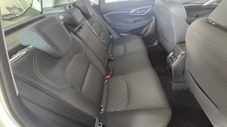 2026-Toyota-Urban-Cruiser-Toyota-Urban-Cruiser-15-XR-AT_20