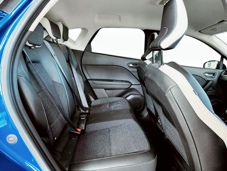 2023-Renault-Captur-13T-Intens-EDC_11
