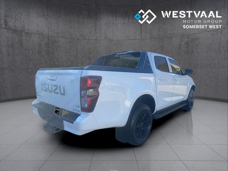 2023-Isuzu-D-Max-19-DDI-HR-LS-Auto-Double-Cab_6