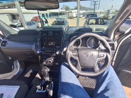 2016-Toyota-Land-Cruiser-Prado-40-V6-VX-Auto_12