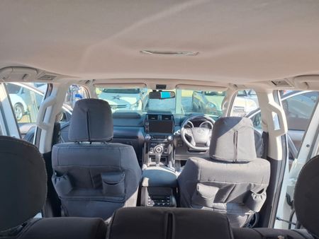 2016-Toyota-Land-Cruiser-Prado-40-V6-VX-Auto_13