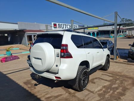 2016-Toyota-Land-Cruiser-Prado-40-V6-VX-Auto_5