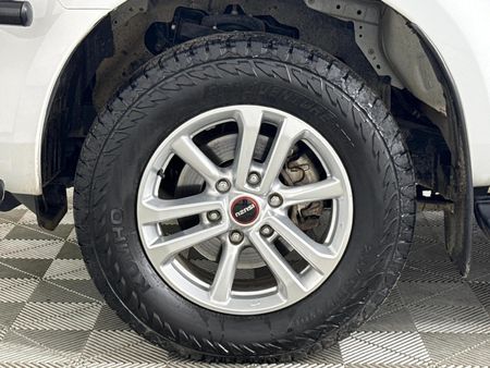 2023-Isuzu-D-Max-19-DDI-HR-LS-Auto-Extended-Cab_3