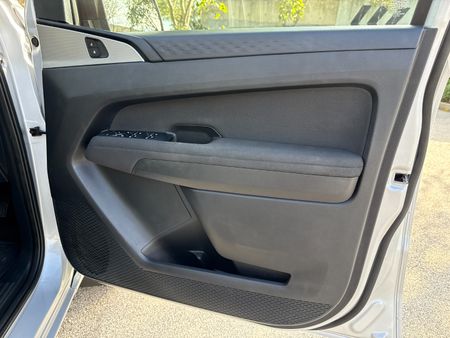 2023-Volkswagen-Amarok-20-TDI-125kW-Life-Double-Cab_32