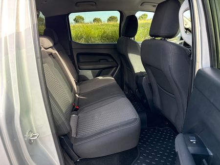 2023-Volkswagen-Amarok-20-TDI-125kW-Life-Double-Cab_35