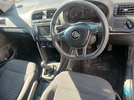 2020-Volkswagen-Polo-Vivo-14-Trendline-5-dr_9