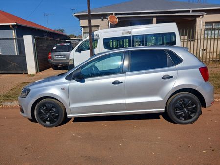 2020-Volkswagen-Polo-Vivo-14-Trendline-5-dr_6
