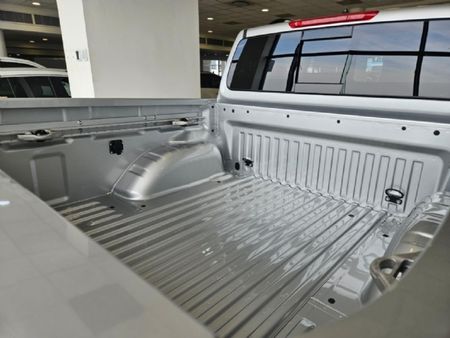 2026-Nissan-Navara-25-DDTi-PRO-4X-4X4-Auto-Double-Cab_10