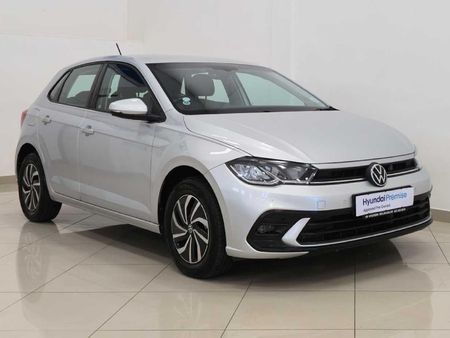 2025-Volkswagen-Polo-10-TSI-Life-Auto-DSG_0