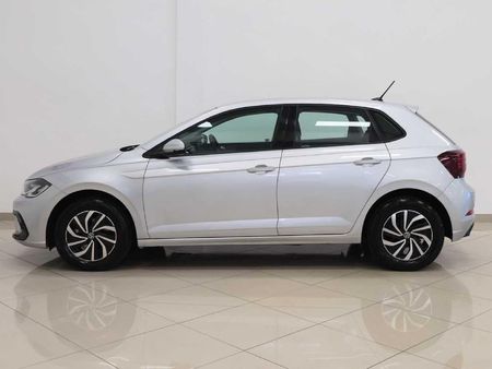 2025-Volkswagen-Polo-10-TSI-Life-Auto-DSG_3