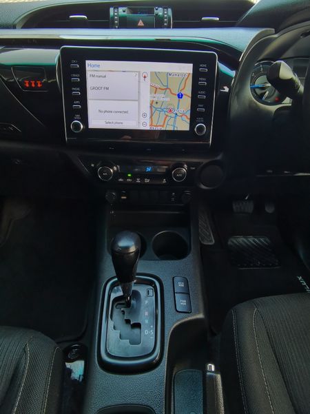 2021-Toyota-Hilux-28-GD-6-Raised-Body-Legend-Auto-Double-Cab_11