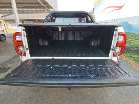 2021-Toyota-Hilux-28-GD-6-Raised-Body-Legend-Auto-Double-Cab_8