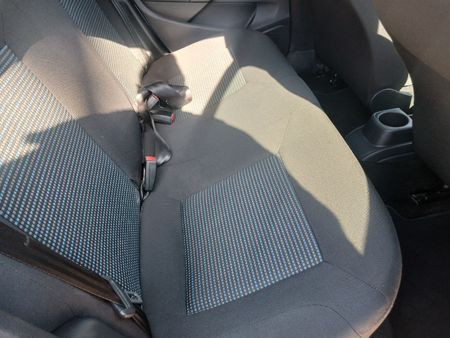 2024-Volkswagen-Polo-Vivo-14-Comfortline-5-dr_13