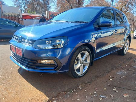 2024-Volkswagen-Polo-Vivo-14-Comfortline-5-dr_1