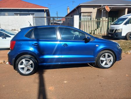 2024-Volkswagen-Polo-Vivo-14-Comfortline-5-dr_6