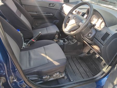 2008-Hyundai-Getz-14_9
