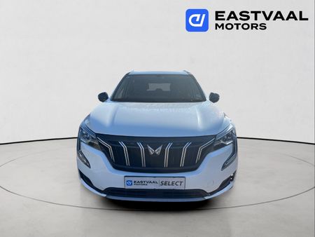2023-Mahindra-XUV-700-20-AX5-Auto_1