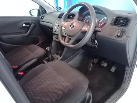 2023-Volkswagen-Polo-Vivo-14-Trendline-5-dr_15