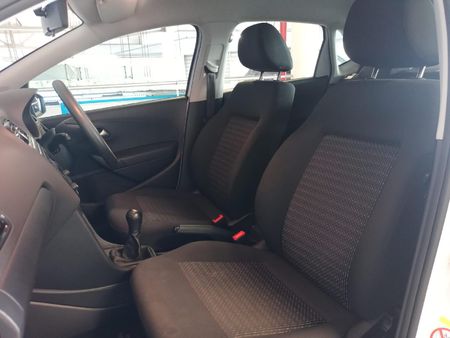 2023-Volkswagen-Polo-Vivo-14-Trendline-5-dr_18
