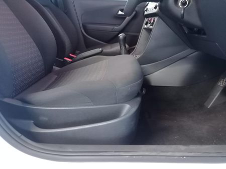 2023-Volkswagen-Polo-Vivo-14-Trendline-5-dr_19
