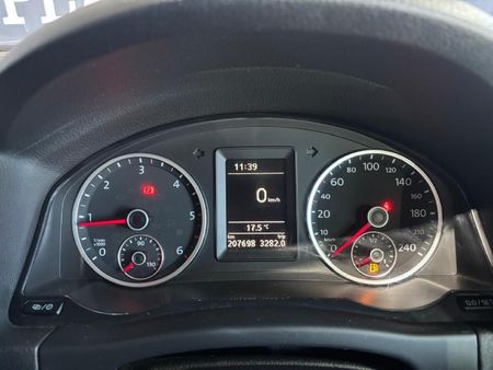 2013-Volkswagen-Tiguan-20-TDI-Bluemotion-Trend-Fun_13