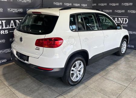2013-Volkswagen-Tiguan-20-TDI-Bluemotion-Trend-Fun_5