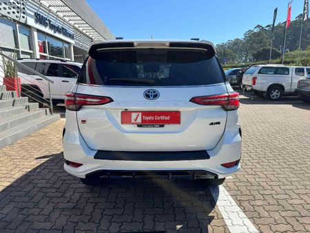 2025-Toyota-Fortuner-28GD-6-4x4-GR-S-Auto_5