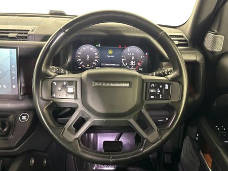 2022-Land-Rover-Defender-130-D300-X-Dynamic-HSE_10