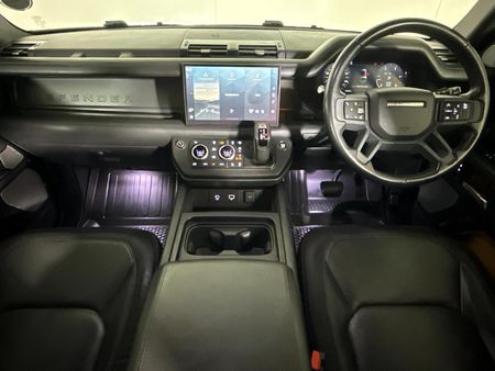 2022-Land-Rover-Defender-130-D300-X-Dynamic-HSE_1