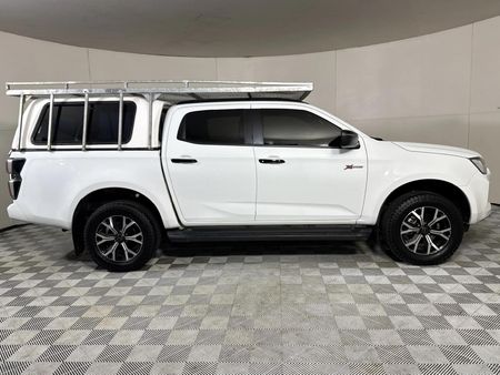 2025-Isuzu-D-Max-19-DDI-HR-X-Rider-Double-Cab_16