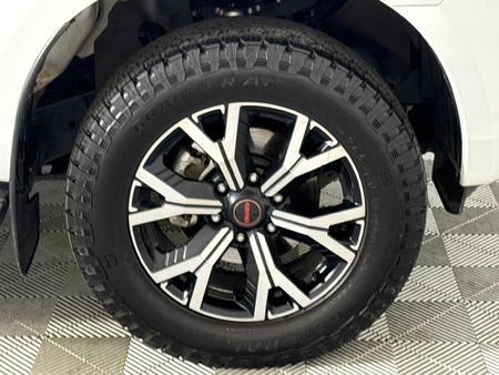 2025-Isuzu-D-Max-19-DDI-HR-X-Rider-Double-Cab_4