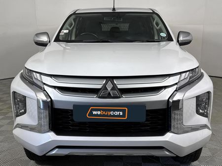 2022-Mitsubishi-Triton-24-Di-Dc-Auto-Double-Cab_13